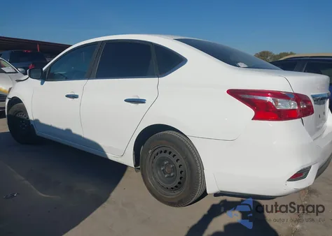 2018 Nissan Sentra S z USA, uszkodzony, nr VIN 3N1AB7AP3JY237854